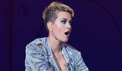 Katy Perry Accidentally EXPOSED BUTTSUBSCRIBE HollywoodDaily For Regular Updates On Your Favorite Celebs. . Katy perry nude ass